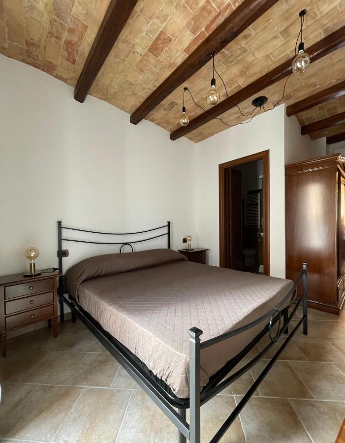 La Vie En Rose Bed & Breakfast Fondi Exterior photo