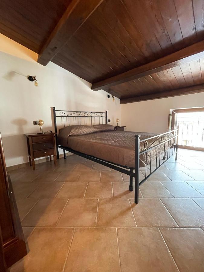 La Vie En Rose Bed & Breakfast Fondi Exterior photo